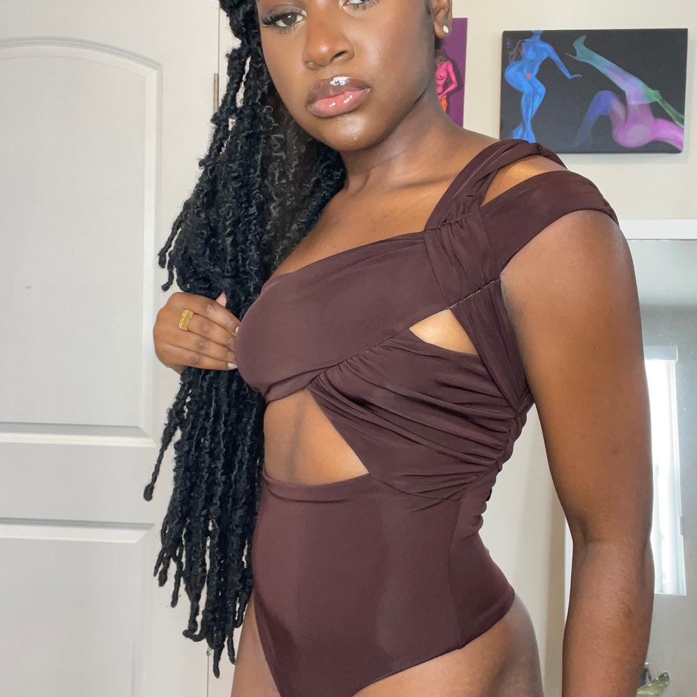 Hours revolve bodysuit